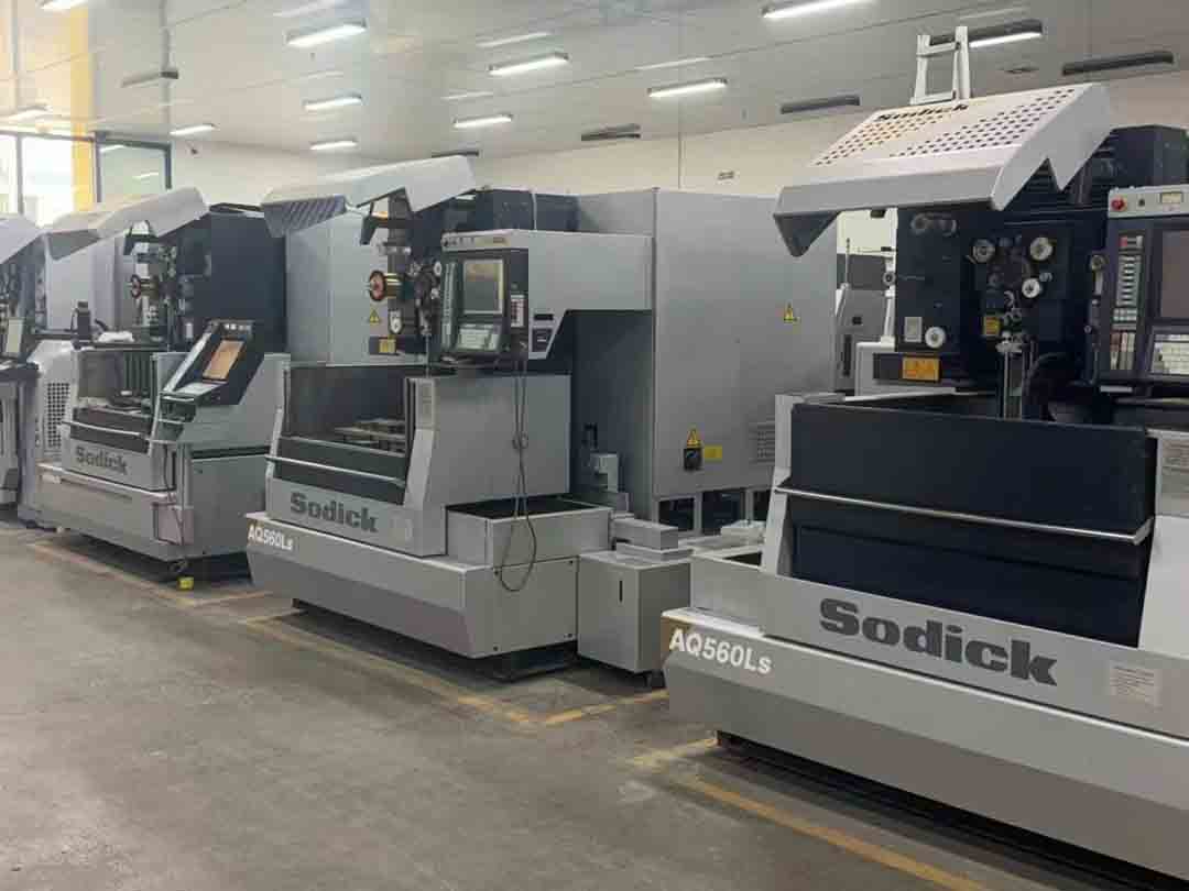 Wire cutting Sodick